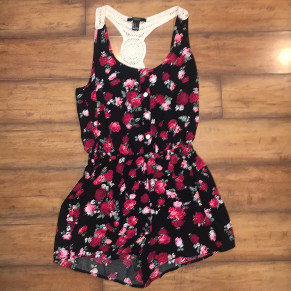 Forever 21 Floral Romper - Picture 4 of 6
