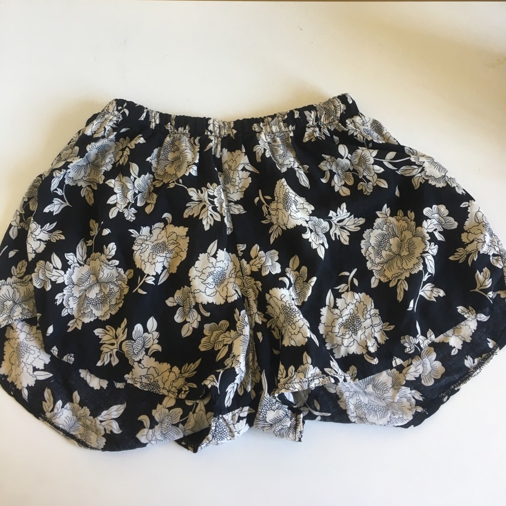 Brandy melville shorts