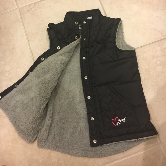 Girl's Roxy Vest - Picture 2 of 3