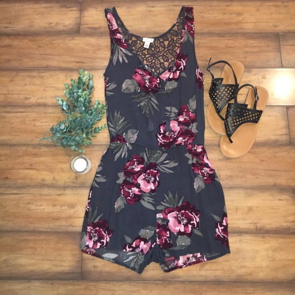Aeropostale Floral Romper - Picture 1 of 6