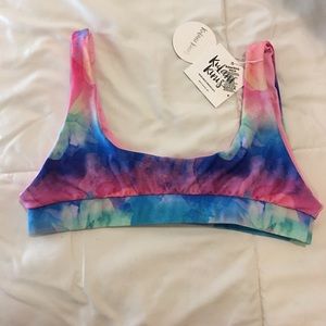 Kulani Kinis bathing suit top size Med NEW