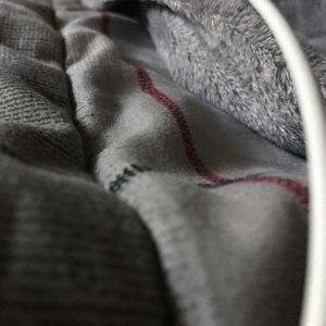 Meet your Posher, Khari