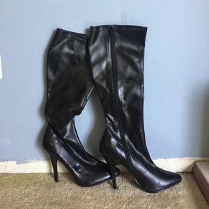 Sexy Knee High Black Pleather Heeled Boots