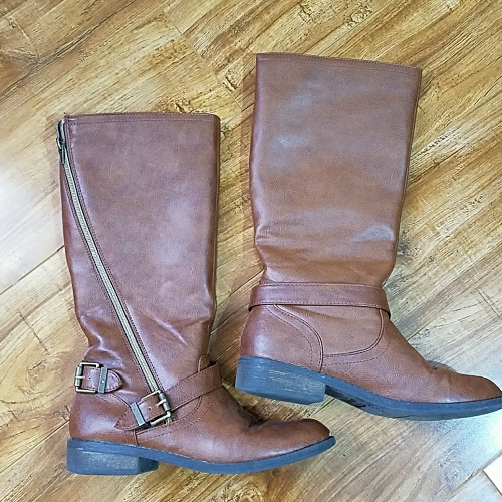 Knee high Boots