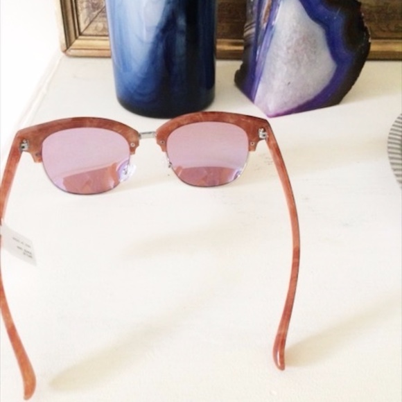 Dark Orange Marbled Sunglasses Goldtone NWT - Picture 4 of 4