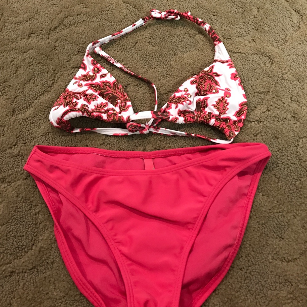 White with hot pink print with gold sequin
