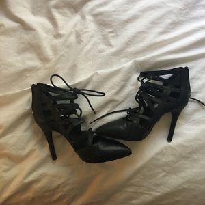 Trendy black lace up heels