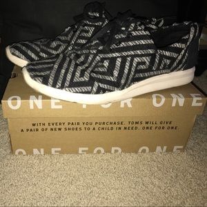 TOMS Del Rey Tribal Print Sneakers