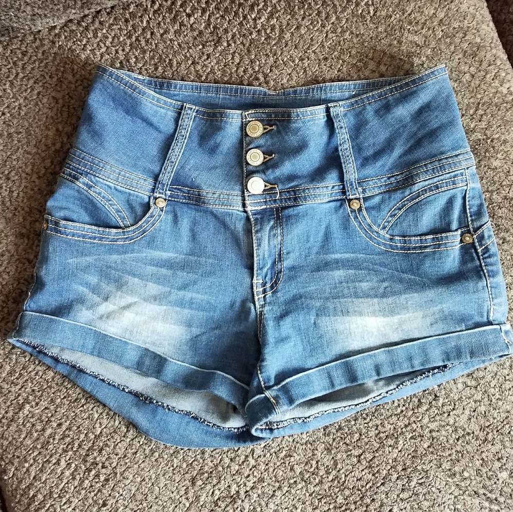 Highwaist stretchy shorts