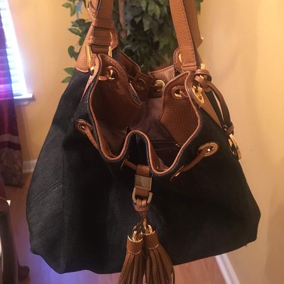 Michael Kors Blue Denim Shoulder Tote Bag Purse - Picture 4 of 7