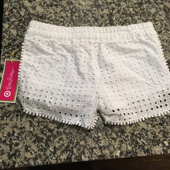 NWT White eyelet Lilly for Target shorts - Picture 3 of 3