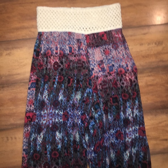 Forever 21 Printed Pants - Picture 4 of 5