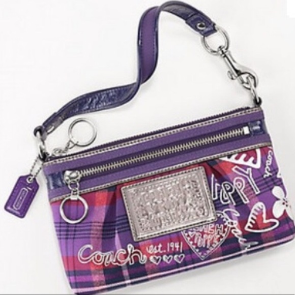 coach wristlet large size