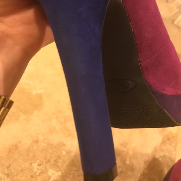 Candie's Stilettos - Picture 5 of 6