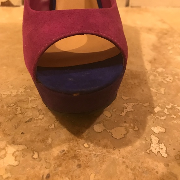 Candie's Stilettos - Picture 6 of 6