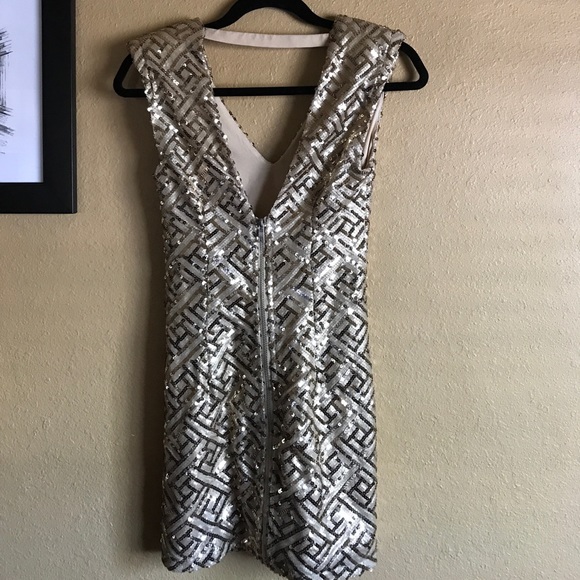 Forever 21 Gold Dress Size Small✨ - Picture 2 of 4