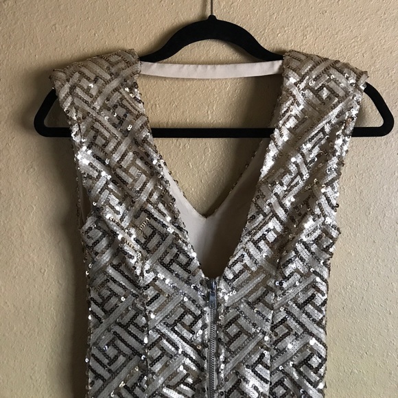 Forever 21 Gold Dress Size Small✨ - Picture 3 of 4