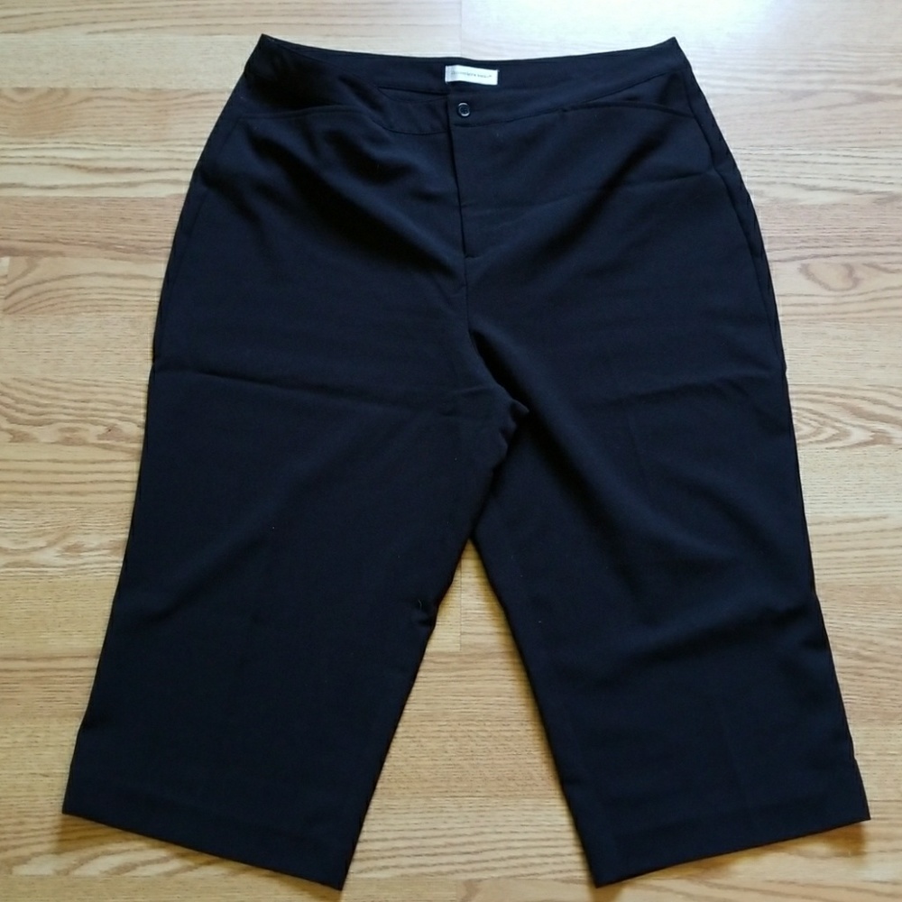 Christopher & Banks capris