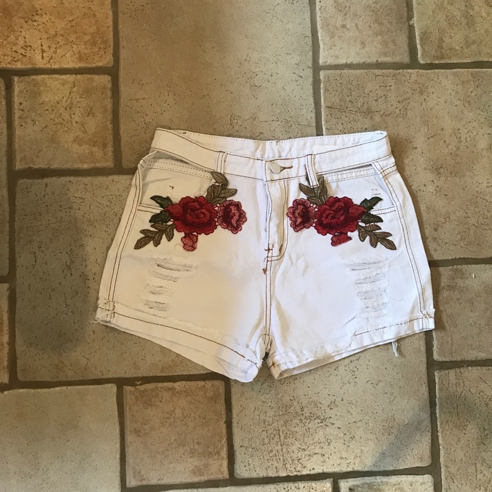 NWT white wash floral distressed denim cutoffs - Picture 2 of 5