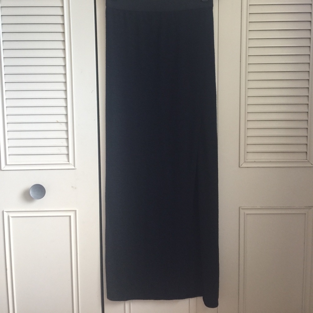 NWOT Aritzia Wilfred Free Elson Skirt