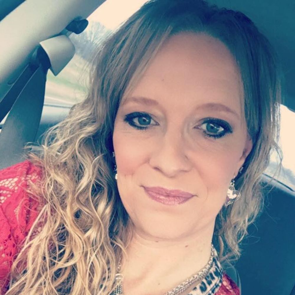 Meet your Posher, Jennifer