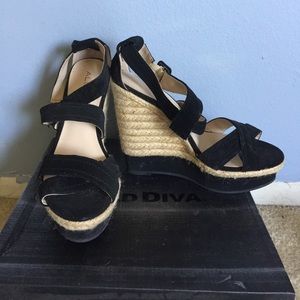 Never worn - ALDO Black and Tan Wedge Heels