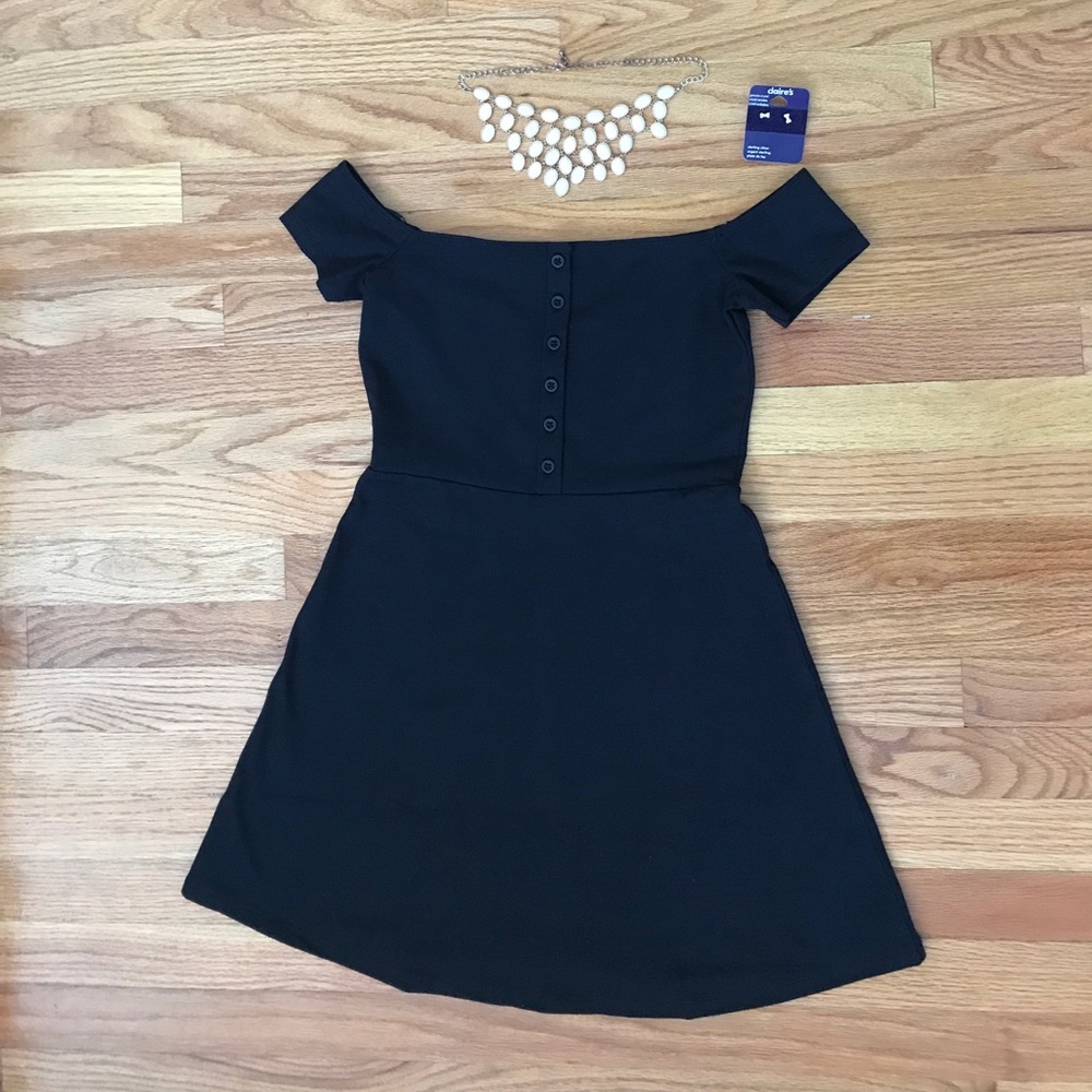 Off the Shoulder Mini Black Dress