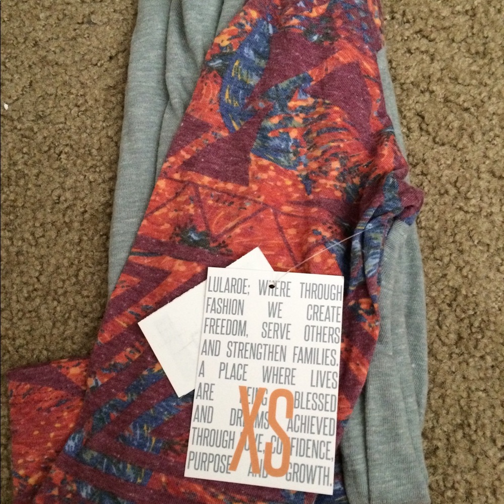 Lularoe NWT gray Randy with pattern sleeve
