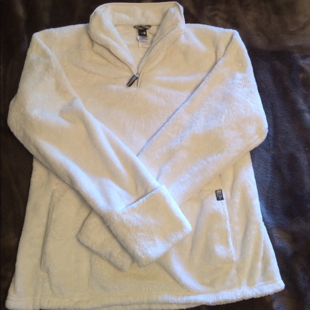 North face pullover