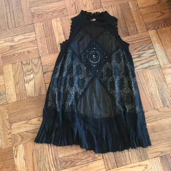 Dress - Picture 1 of 8