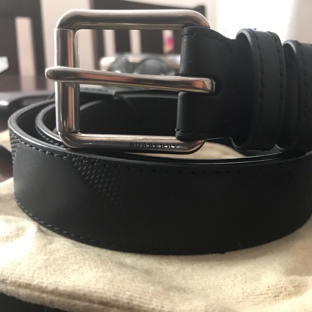 Men's Burberry Belt black leather Sz 110/44