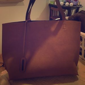 Leather tote bag