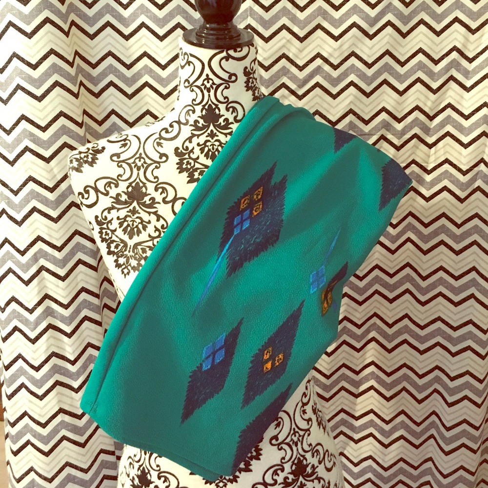 Lularoe Cassie skirt size M