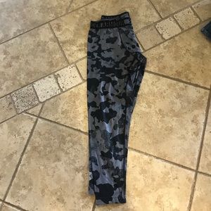 Camo Under Armour tights.