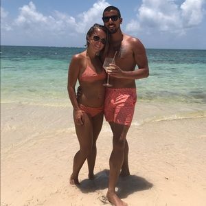 Reversible RVCA suit size S