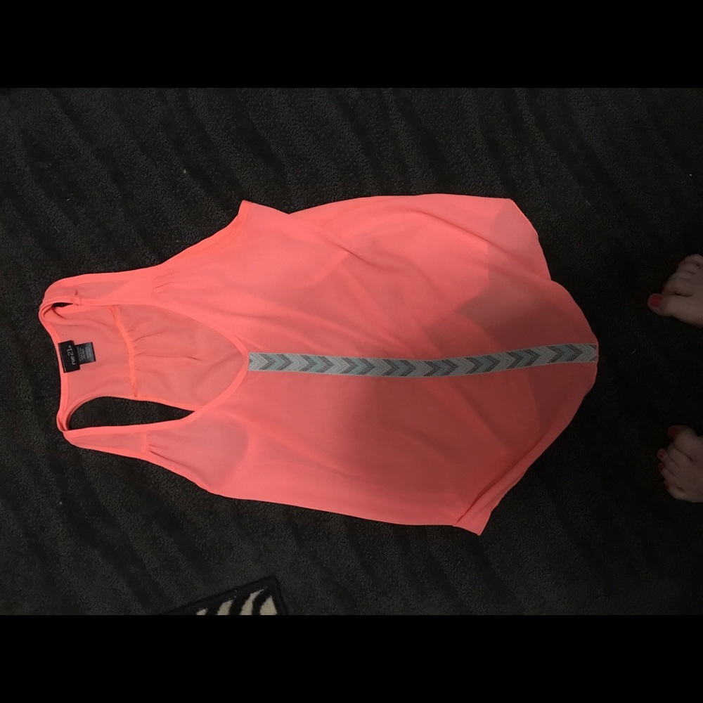 Rue 21 Tank