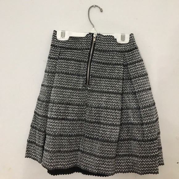 High waist Silver skirt - Picture 3 of 3