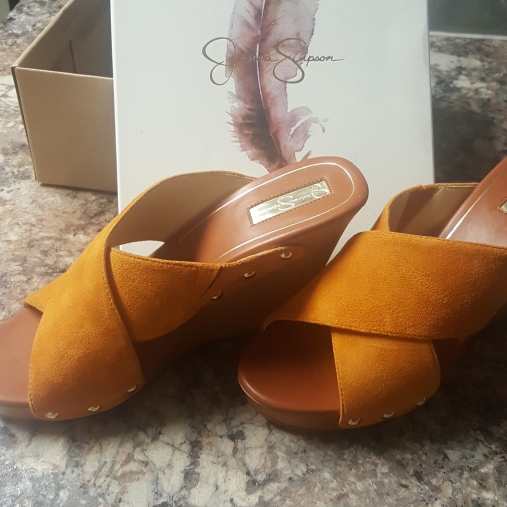 Jessica Simpson JP-Jozie Wedge sz 9