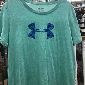 Underarmor Womens shirt