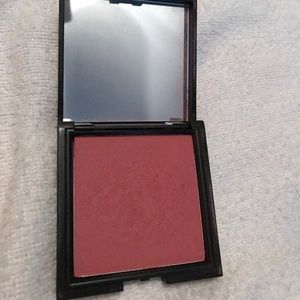 Younique minerals blush- seductive
