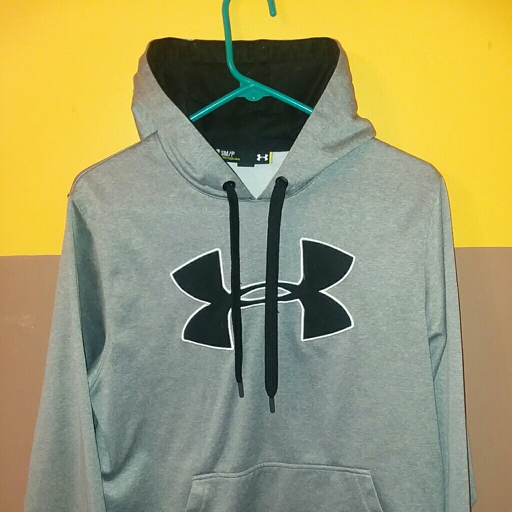 Under Armour Fleece lined hoodie