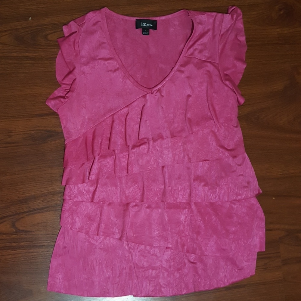 Nwot pink ruffled top
