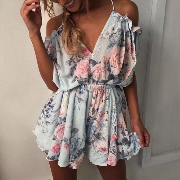 Pants - 🆕Just in! Floral Ruffle Romper