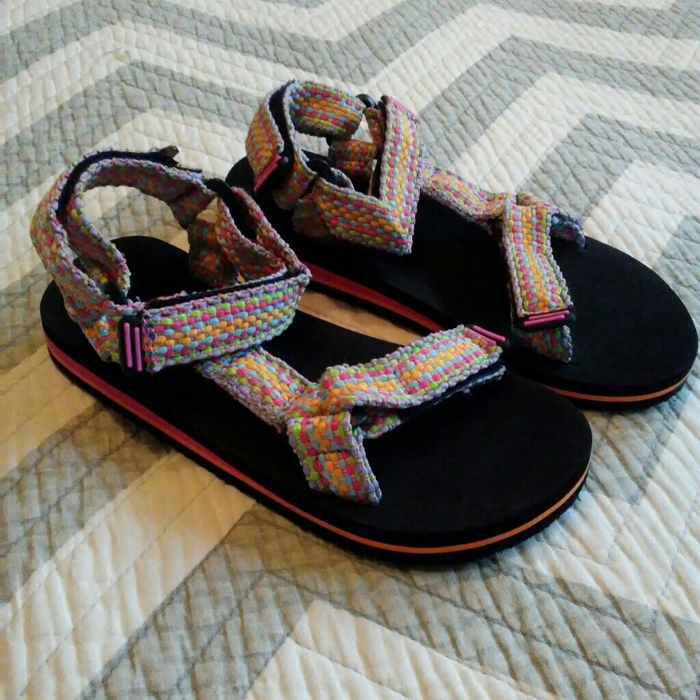 Super Cute Girl's Sandals // Size 1 // Rainbow //