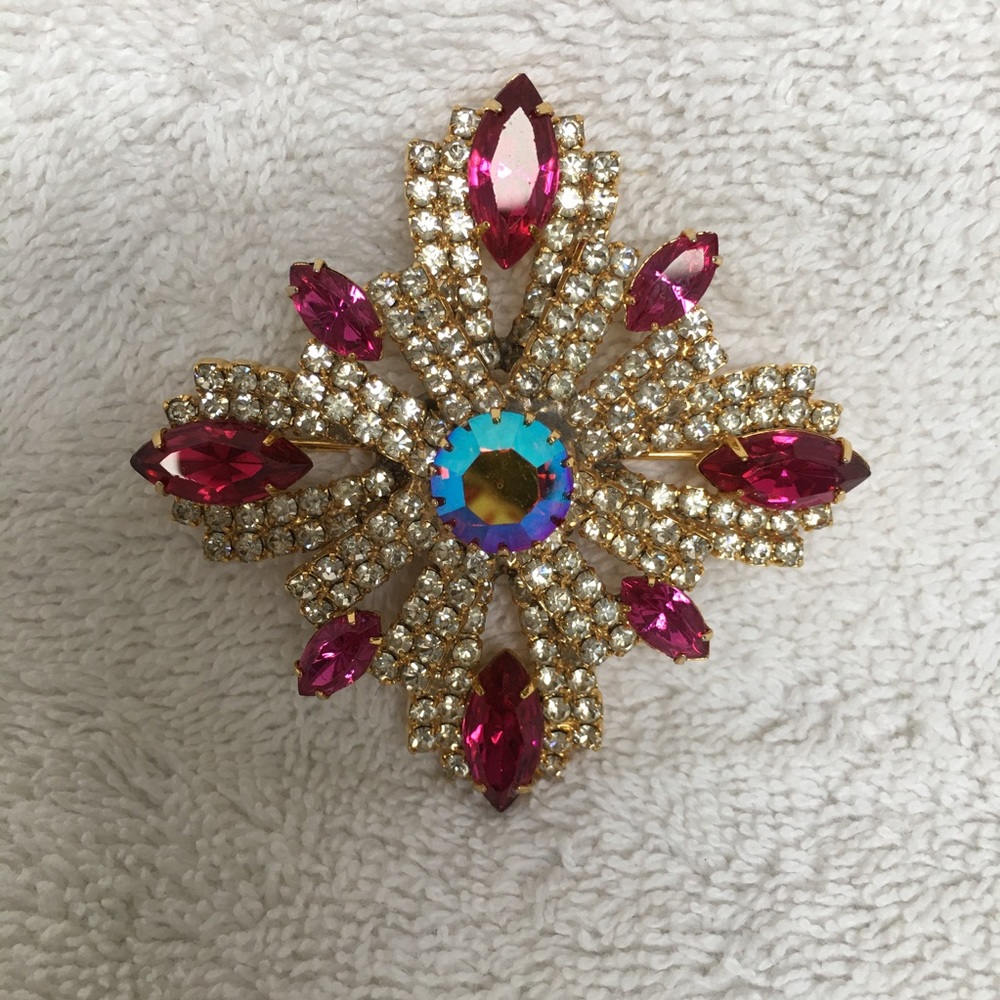 Vintage Rhinestone Pin