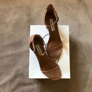Steve Madden Tan Block-Heel Sandal