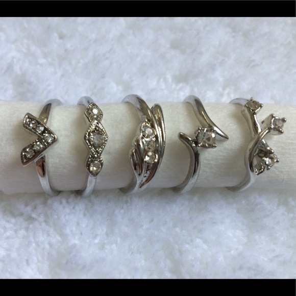 🔥SALE🔥 Set of 5 Rings Bundle - Picture 7 of 7