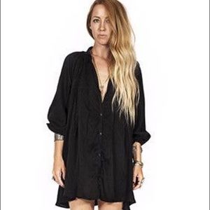 Novella Royale Juno Blouse Dress in Black