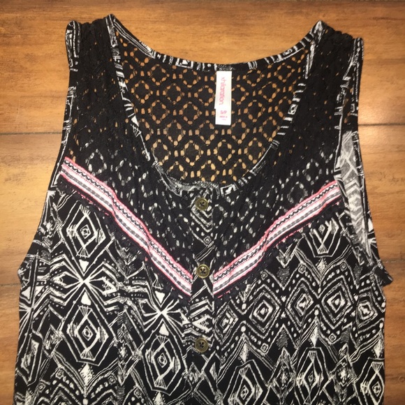 Xhilaration Black and White Print Lace Romper - Picture 4 of 6