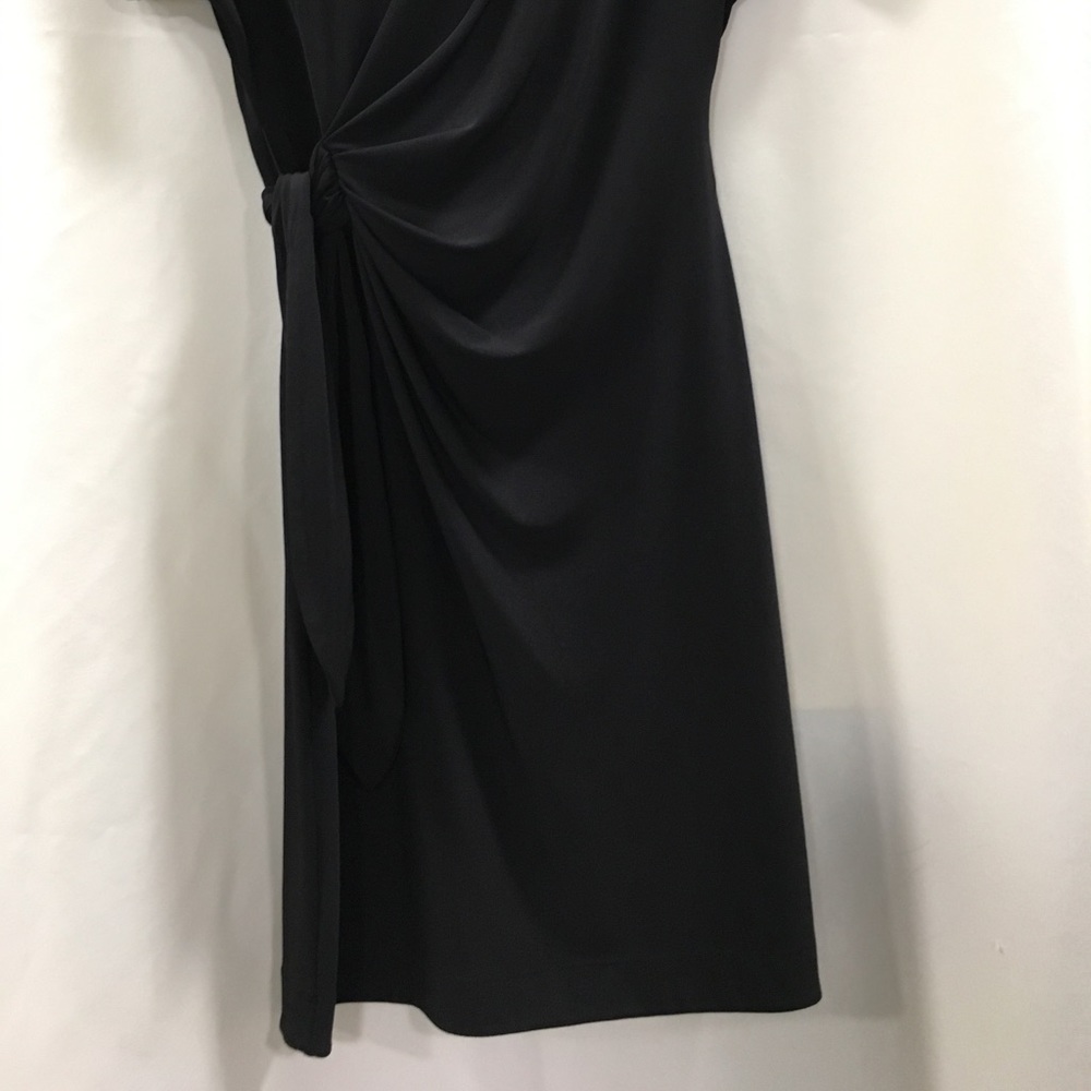 Black dress - Picture 4 of 6